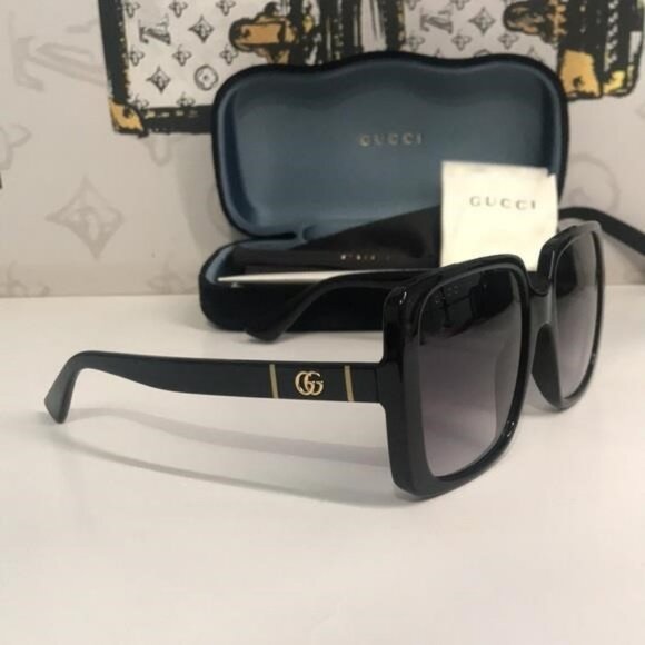 New Authentic Gucci GG0632S 001 Black Square Sunglasses Grey Gradient Lenses - Picture 5 of 12